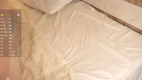 Lola online show from December 13, 7:53 pm