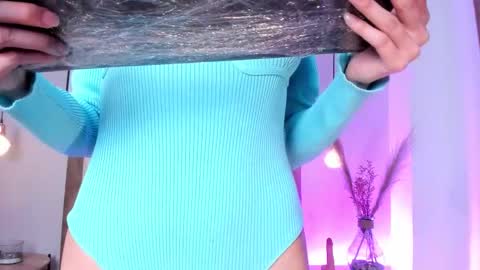 Lyravendrell online show from February 6, 12:19 pm