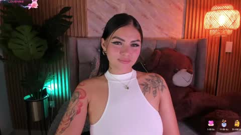    VIVIANA    online show from April 20, 5:10 am