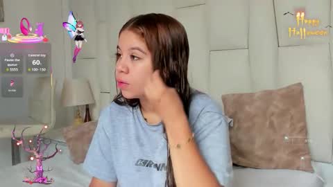 Mila online show from November 2, 3:34 pm