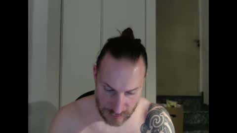 m4rduk online show from December 6, 6:00 pm