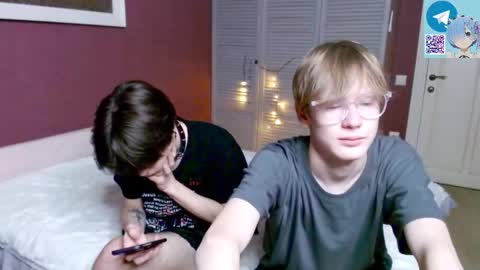 Michael and Kai online show from October 24, 5:25 pm