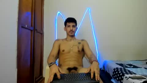 itgram pezlo josue online show from December 1, 3:21 pm