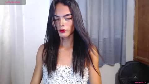 Divina online show from April 24, 4:14 am