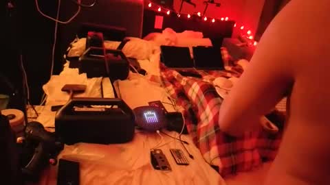 mac1119 online show from April 12, 3:32 am