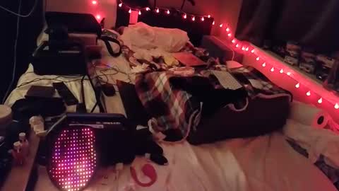 mac1119 online show from March 4, 8:55 am