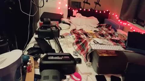 mac1119 online show from February 27, 9:02 am