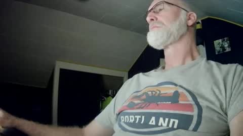 mac8181 online show from December 7, 10:28 am