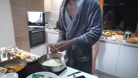 Mac Troy online show from October 9, 7:30 pm