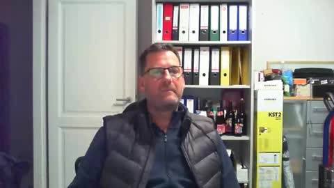 macfly67 online show from December 17, 8:15 pm