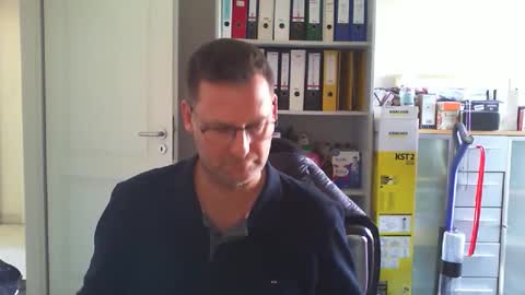 macfly67 online show from April 17, 1:35 pm