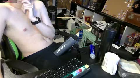 macgargan69 online show from January 13, 6:48 pm