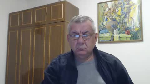 Snapshot of machomale3 chatting on October 22, 6:20 pm Macho online show from October 22, 6:20 pm