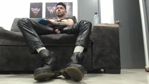 instagram mackdanielsx online show from April 9, 11:32 pm