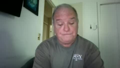 mackdocc001 online show from September 28, 3:32 pm