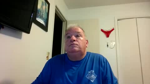 mackdocc001 online show from September 10, 4:52 pm