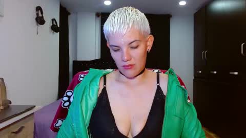 Noah Askew online show from February 17, 12:20 am