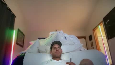 MackinCaliAllDay online show from October 27, 10:04 am