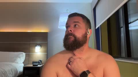 macrackin33 online show from December 15, 11:56 pm