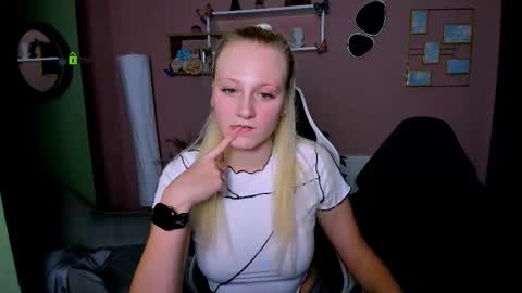 Ulis online show from November 27, 6:04 pm