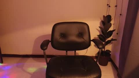 Madame La online show from January 6, 4:27 am