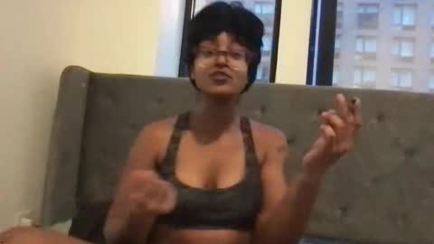 madamp1 online show from April 19, 11:18 pm