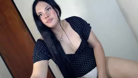 Im ZY DONT FORGET TO FOLLOW ME - online show from January 8, 12:05 am