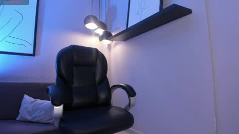 Maddison online show from April 2, 8:27 pm