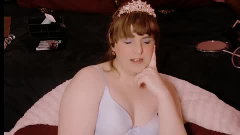 Maddy Cat online show from February 6, 3:59 pm