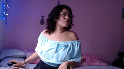 Snapshot of maddy_jhonsson chatting on February 24, 8:14 pm Maddy online show from February 24, 8:14 pm