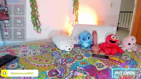 Snapshot of maddy_rose12 chatting on September 29, 3:55 pm Maddy rose12 online show from September 29, 3:55 pm