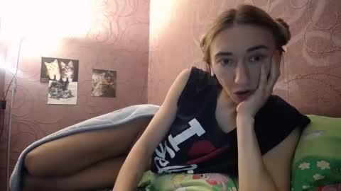 Julia online show from December 25, 3:38 pm