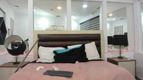 Madeleyn  online show from May 20, 1:57 am