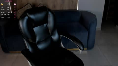 Snapshot of madelinefox_ chatting on February 20, 7:55 am Madeline online show from February 20, 7:55 am