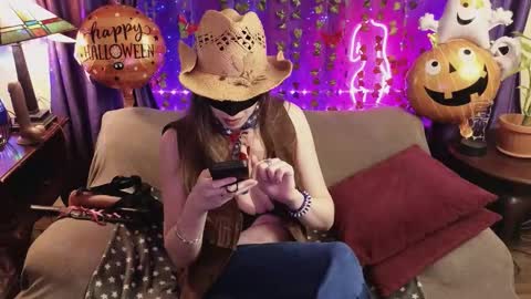 Mademoiselle Mystique online show from October 31, 1:17 am