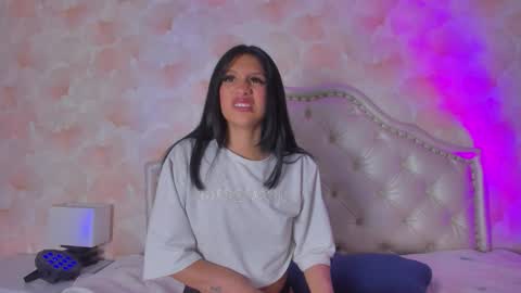 madhison_5 online show from November 8, 7:17 pm