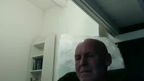 madio1187940 online show from January 11, 5:29 pm