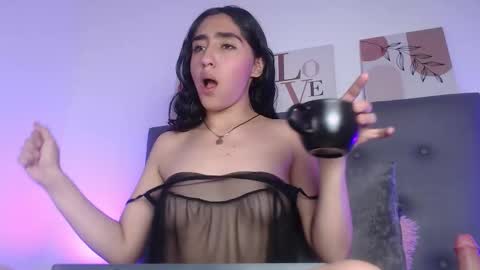 Madelein online show from February 21, 6:27 am