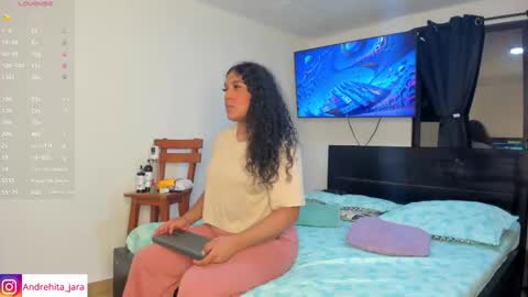 Snapshot of madisonbrunette_lxs chatting on September 22, 3:21 am madison online show from September 22, 3:21 am