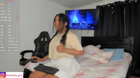 Snapshot of madisonbrunette_lxs chatting on October 20, 8:14 pm madison online show from October 20, 8:14 pm