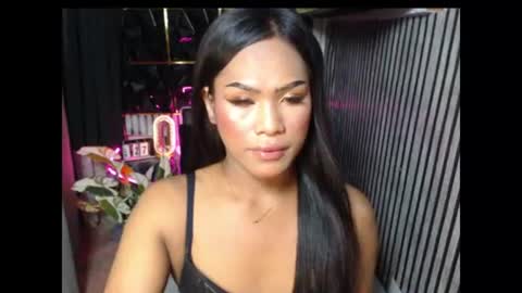 MADISONWILL online show from June 23, 8:55 am
