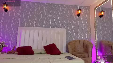    online show from November 19, 12:48 pm