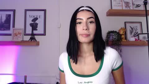    online show from March 31, 7:25 pm