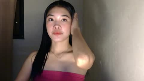 mae_luna online show from June 15, 11:30 pm