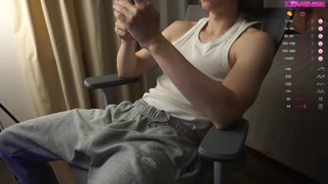 Snapshot of maestro3369 chatting on December 18, 4:38 pm Mike XMaestro 3369 online show from December 18, 4:38 pm