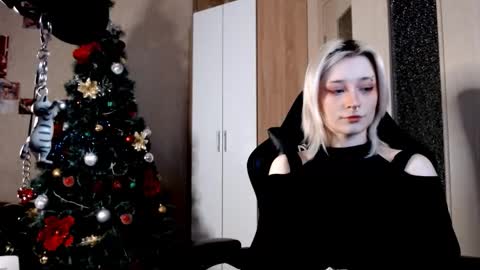 Sophia online show from January 16, 4:27 pm