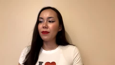 KimYunAh  or just Kim online show from December 17, 5:19 pm