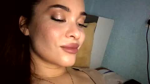 magggg658318 online show from May 25, 5:19 pm