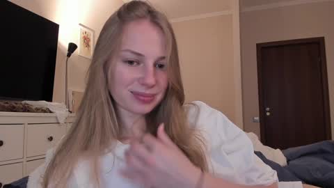 Alice  online show from December 16, 10:08 am