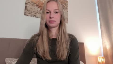 Alice  online show from September 23, 1:16 pm